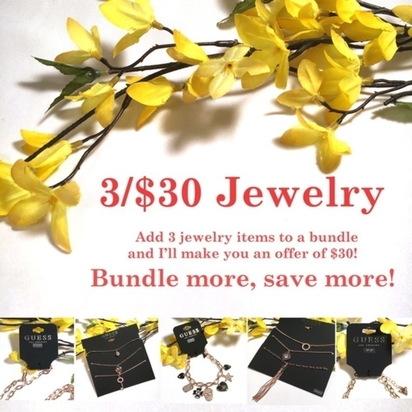 𝅺3/$29! GUESS Delicate Layered Necklace Pearl & Bow - Picture 3 of 7